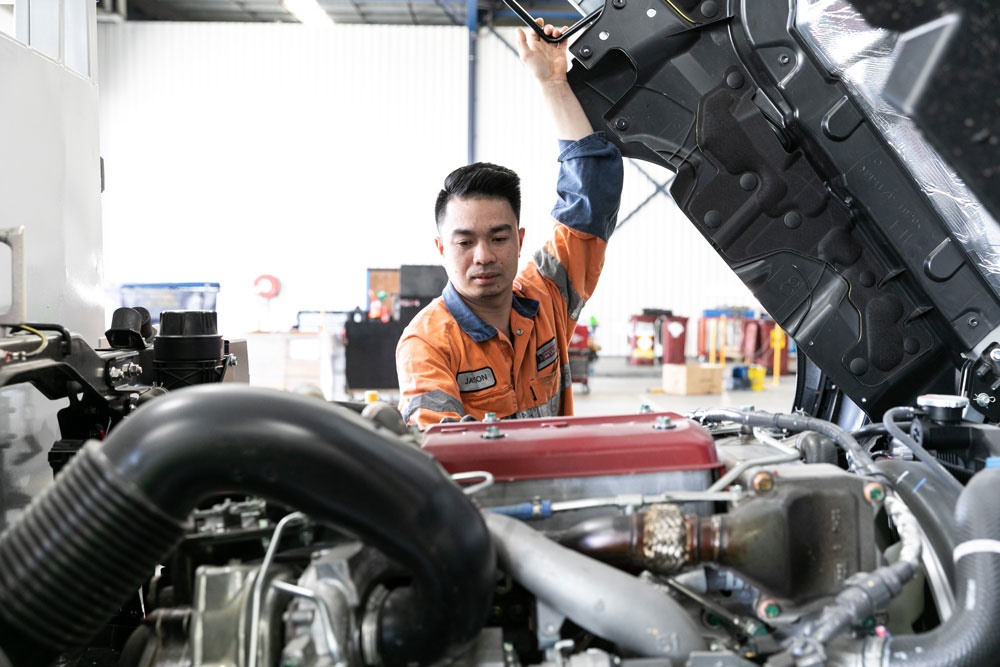 Hino international recruitment program