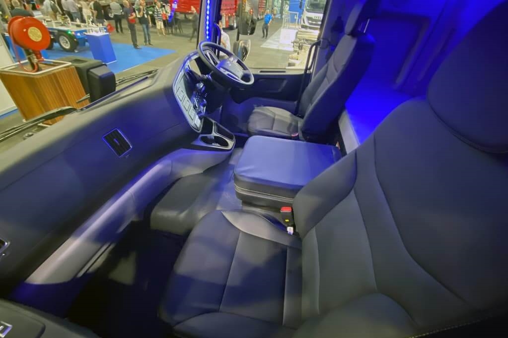 EX10 Super Cab
