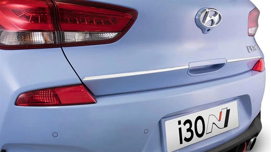 Chrome tailgate strip.