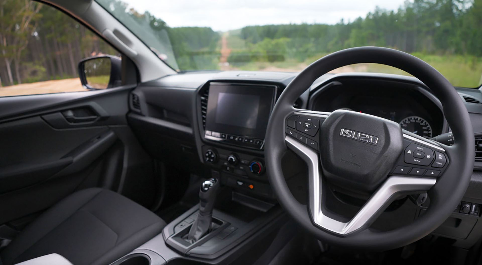 D-MAX Interior