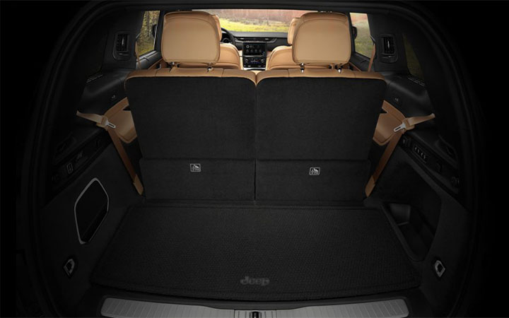 487 litres (with third row up)