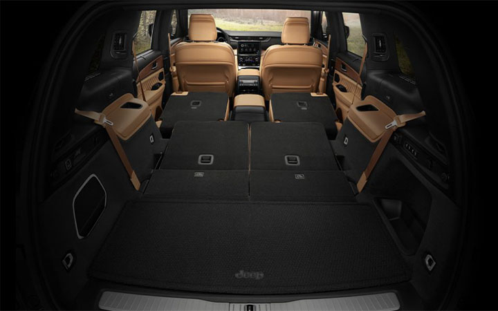 2395 litres (with second row and third row down)