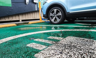 MG ZS EV Charging