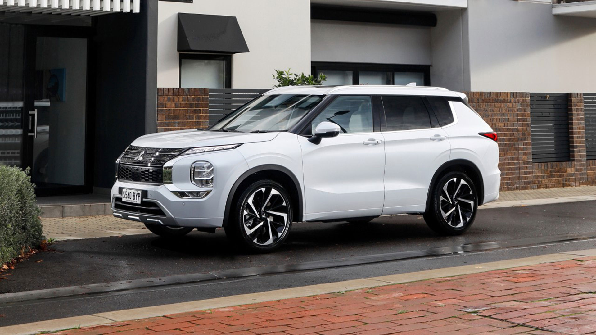 Mitsubishi’s all-new Outlander SUV