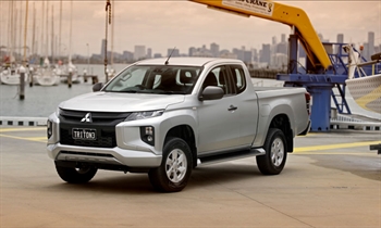Mitsubishi Triton Club Cab