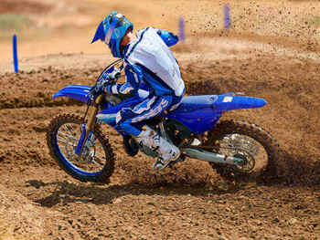 YZ250
