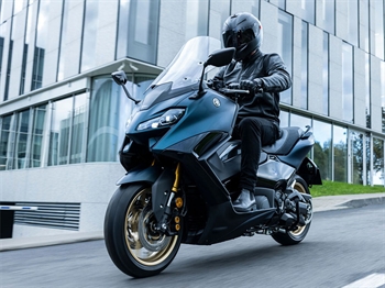 Yamaha TMAX 560