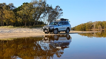 Toyota LandCruiser 200 from Tumut Toyota