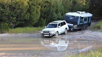 Toyota LandCruiser 200 from Tumut Toyota