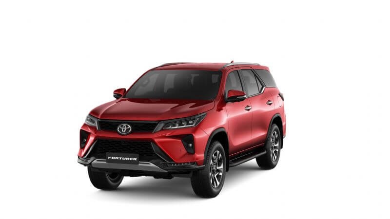 New Toyota Fortuner: more power, less fuel (overseas pre-production model shown)