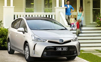 Toyota Prius v