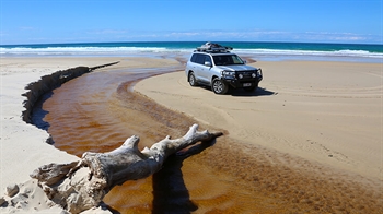 Toyota LandCruiser 200 from Tumut Toyota