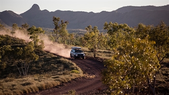 Toyota LandCruiser 200 from Tumut Toyota