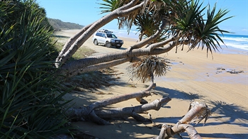 Toyota LandCruiser 200 from Tumut Toyota